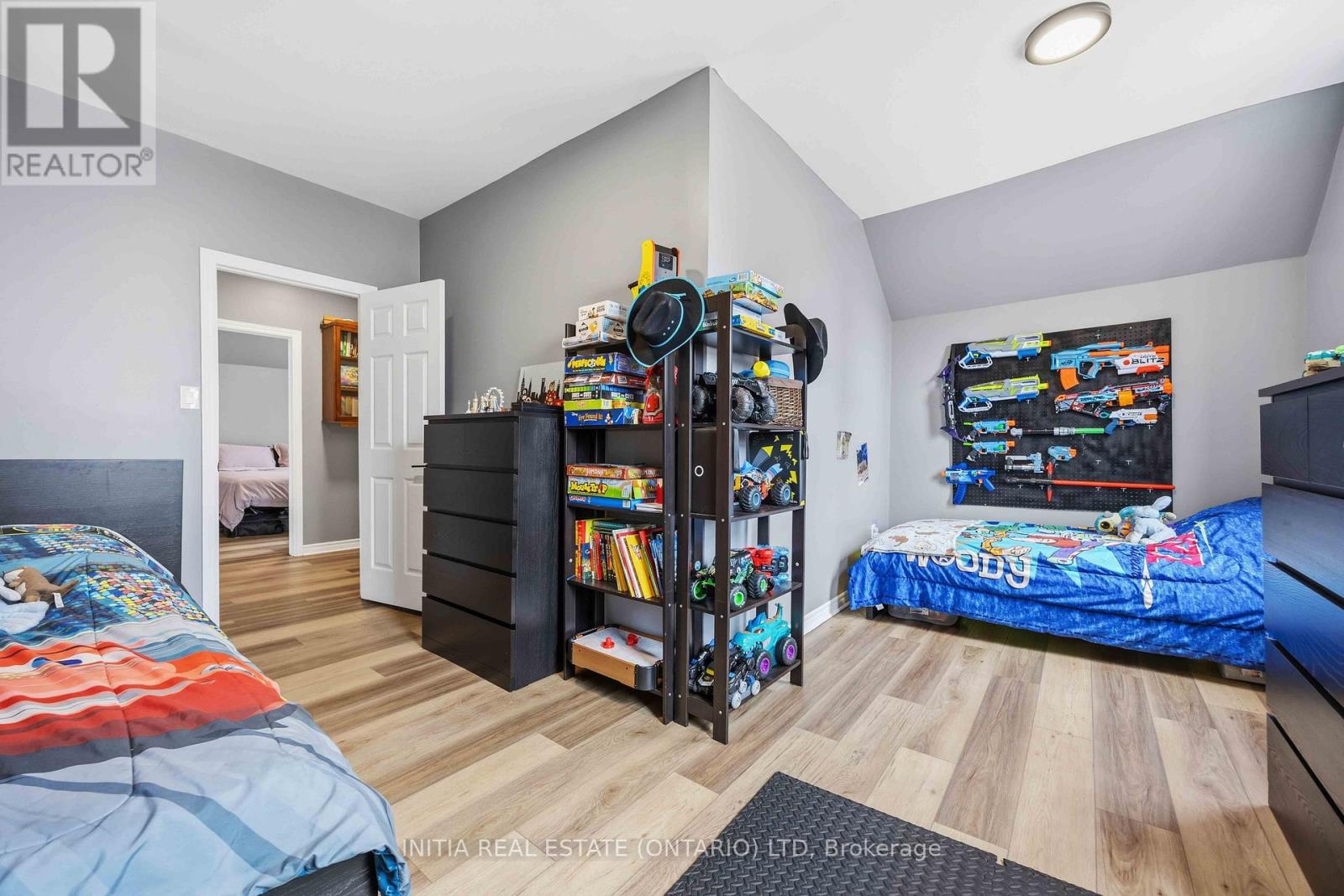 2565 Elizabeth Street, Oil Springs, Ontario  N0N 1P0 - Photo 25 - X12956316