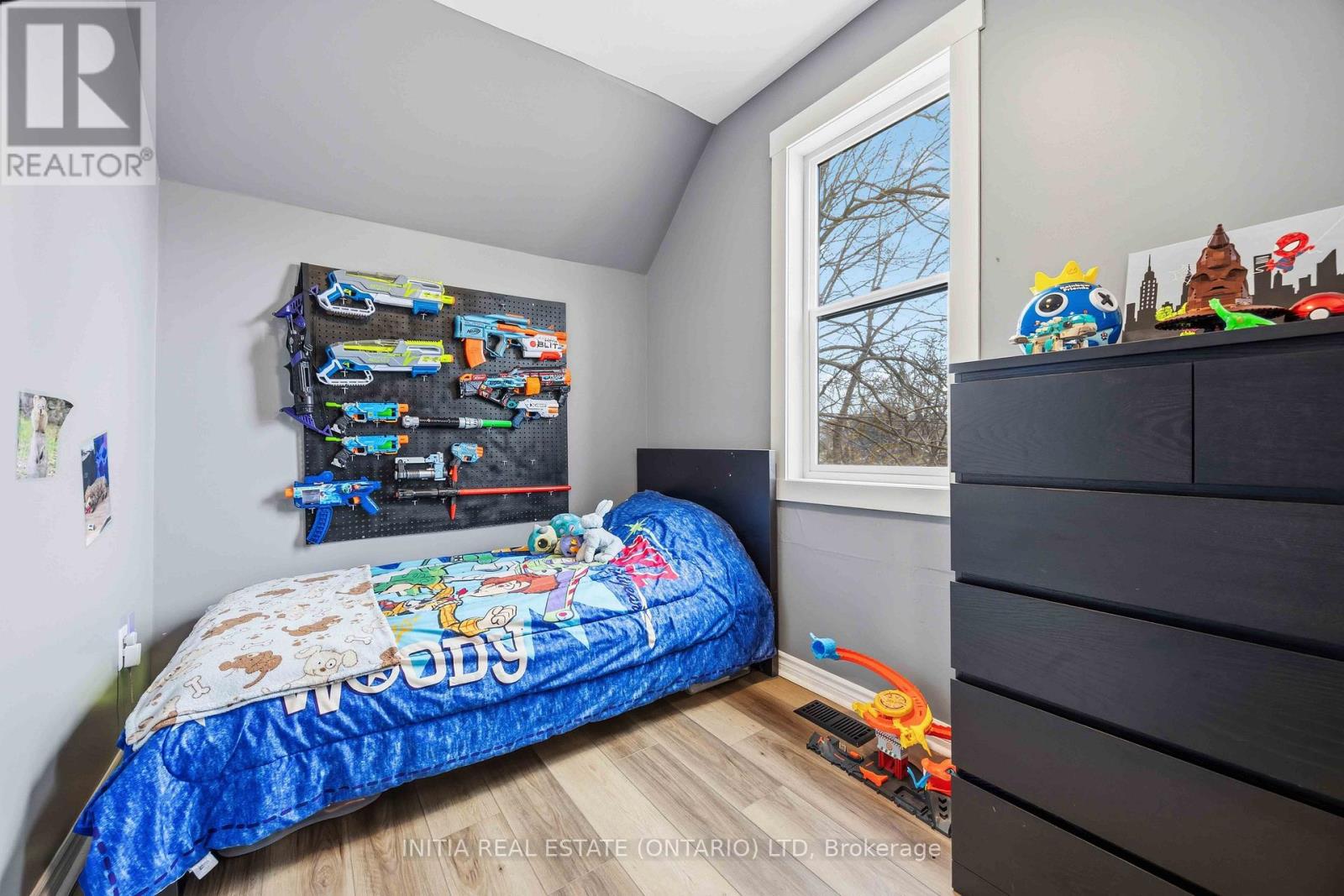 2565 Elizabeth Street, Oil Springs, Ontario  N0N 1P0 - Photo 26 - X12956316