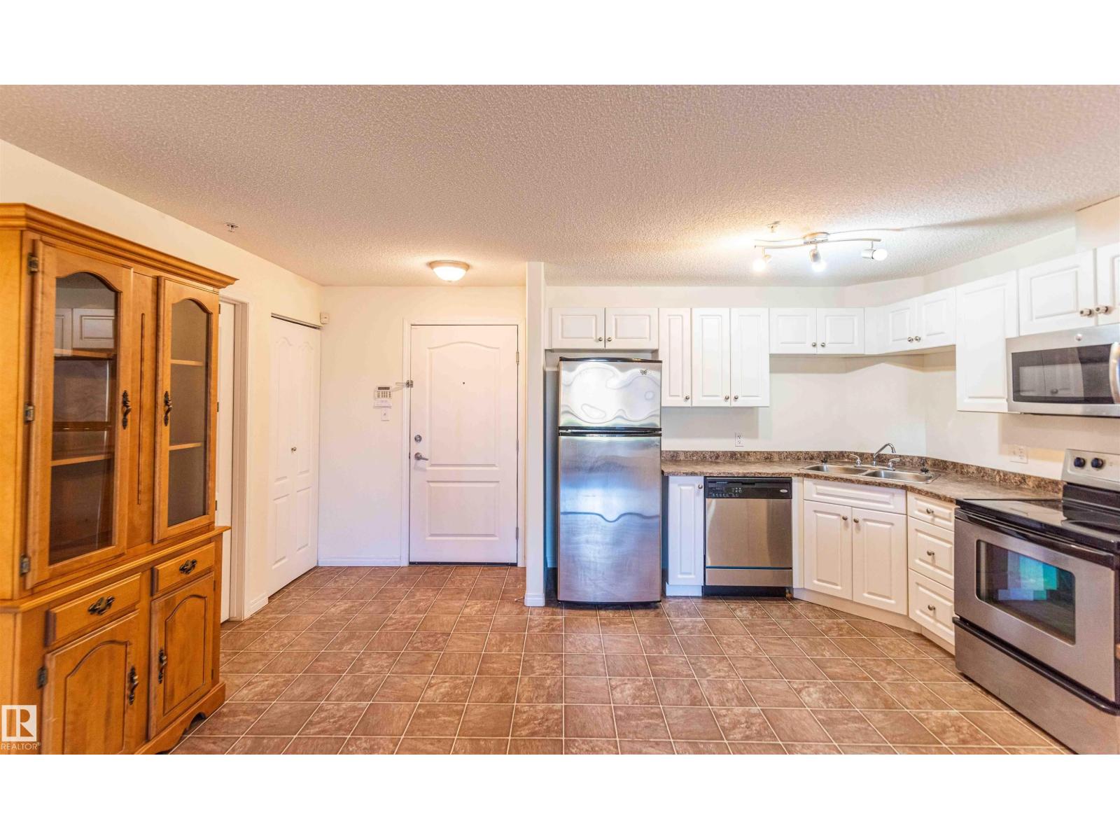 #1111 7339 South Terwillegar Dr Nw, Edmonton, Alberta  T6R 0L9 - Photo 2 - E4480628