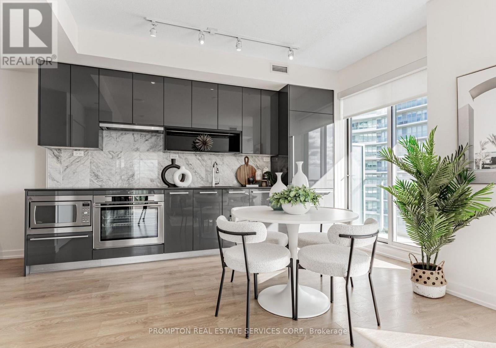 2310 - 115 Mcmahon Drive, Toronto, Ontario  M2K 0E3 - Photo 3 - C12956322