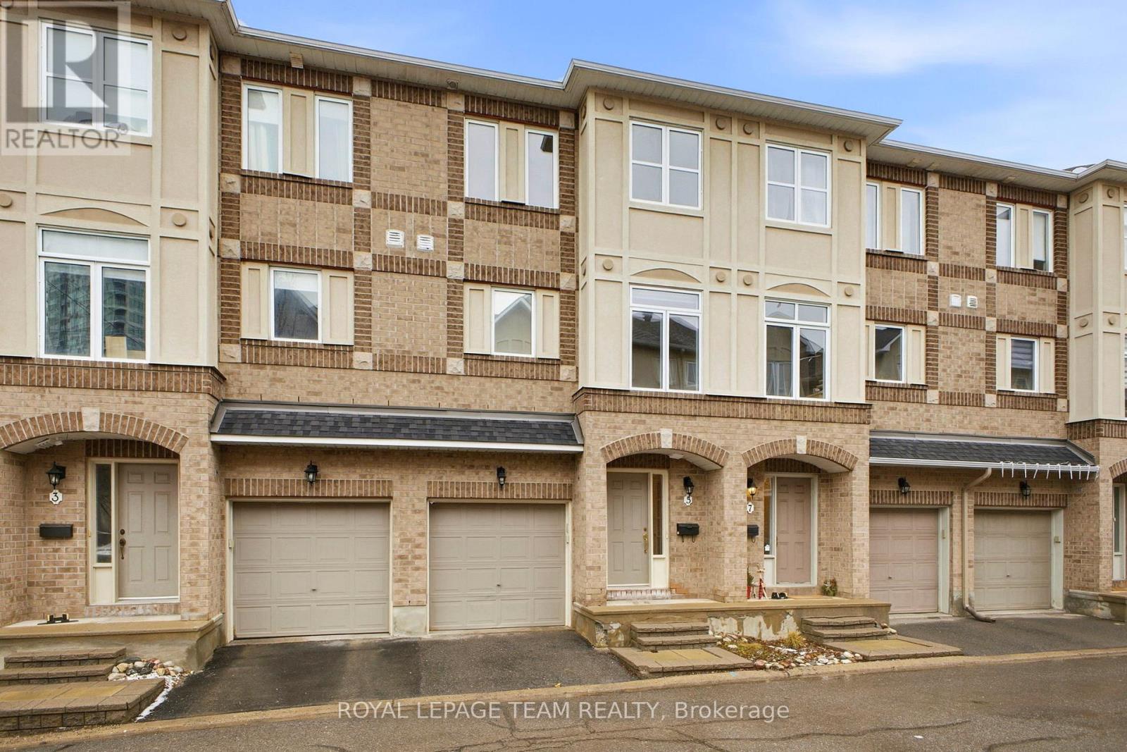 5 ISLAND CREEK PRIVATE, Ottawa, Ontario