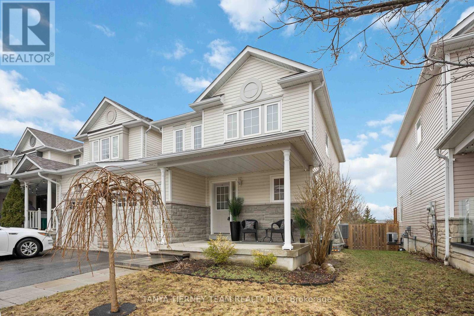 43 Corianne Avenue, Whitby, Ontario  L1M 2H9 - Photo 3 - E12956318