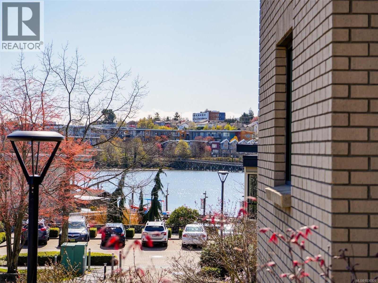 206 330 Waterfront Cres, Victoria, British Columbia  V8T 5K3 - Photo 23 - 1030325