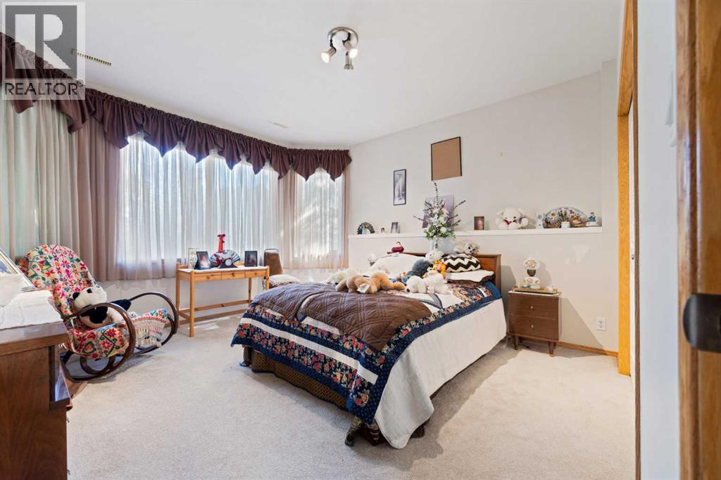 16 Arbour Estates View NW, Calgary, Alberta  T3G 4E2 - Photo 33 - A2286953