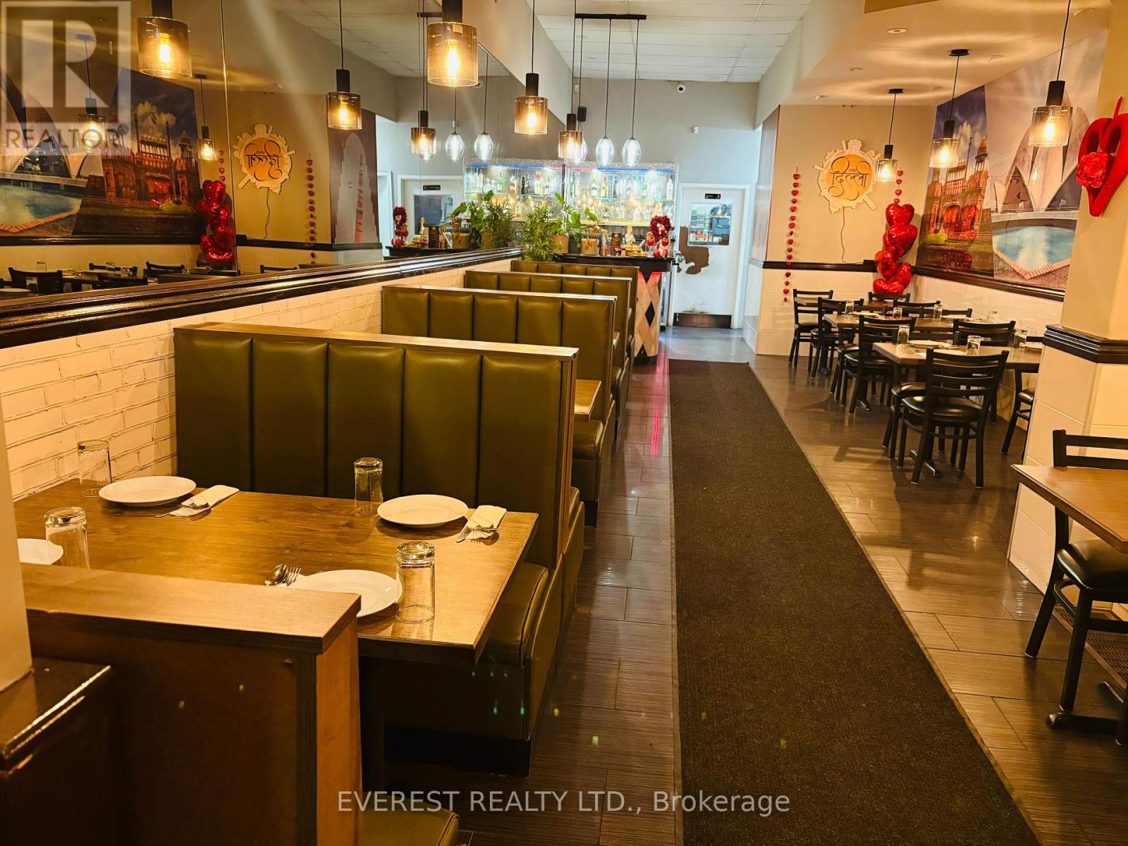 114 BROCK STREET S, Whitby, Ontario