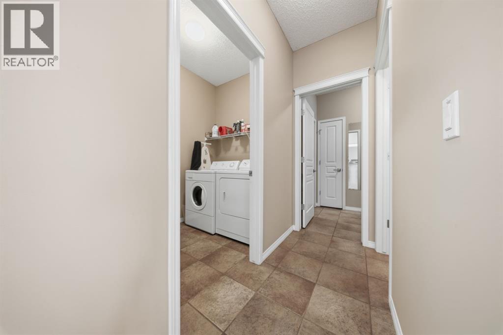 283 Springmere Link, Chestermere, Alberta  T1X 1P1 - Photo 17 - A2295112