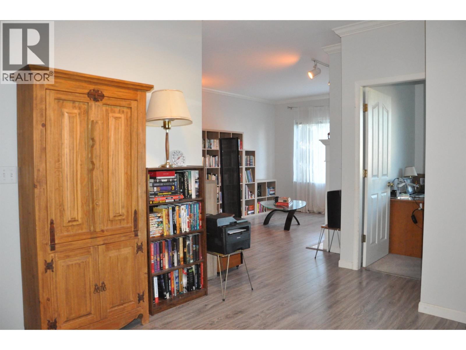 209 6688 Burlington Avenue, Burnaby, British Columbia  V5H 3M9 - Photo 3 - R3106766