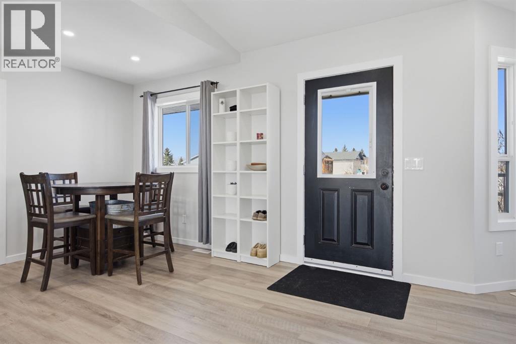 531 Pioneer Drive W, Irricana, Alberta  T0M 1B0 - Photo 4 - A2297767