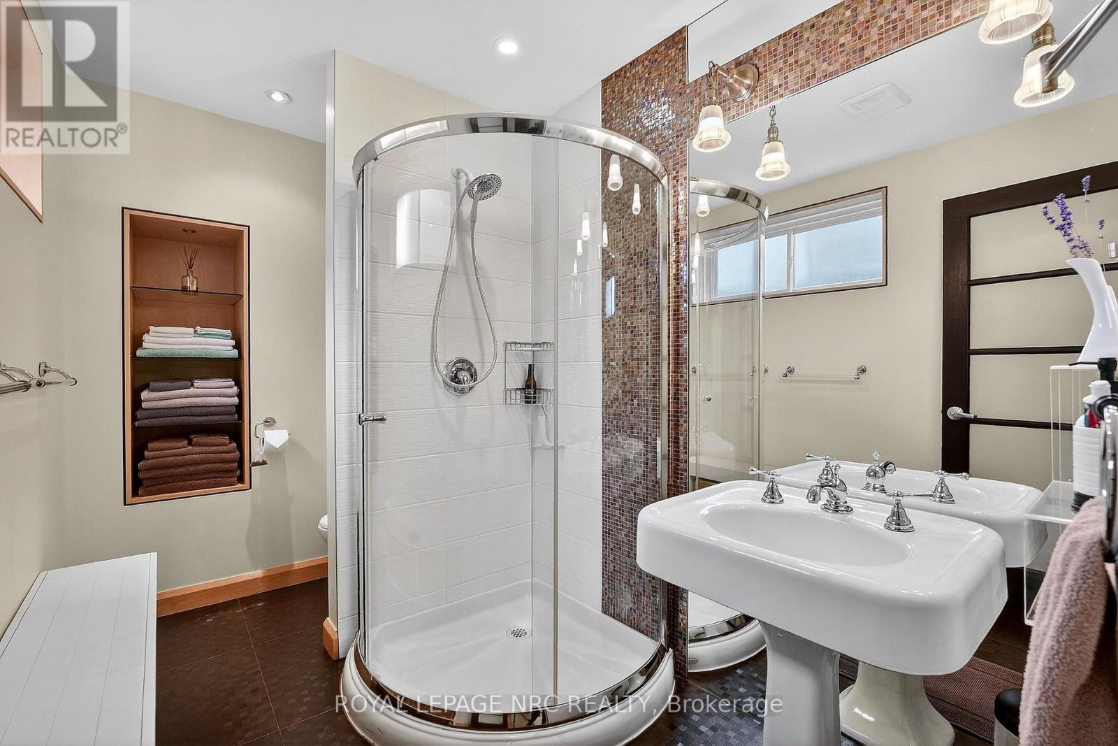 11 Peel Street, St. Catharines, Ontario  L2N 5A2 - Photo 39 - X12829110