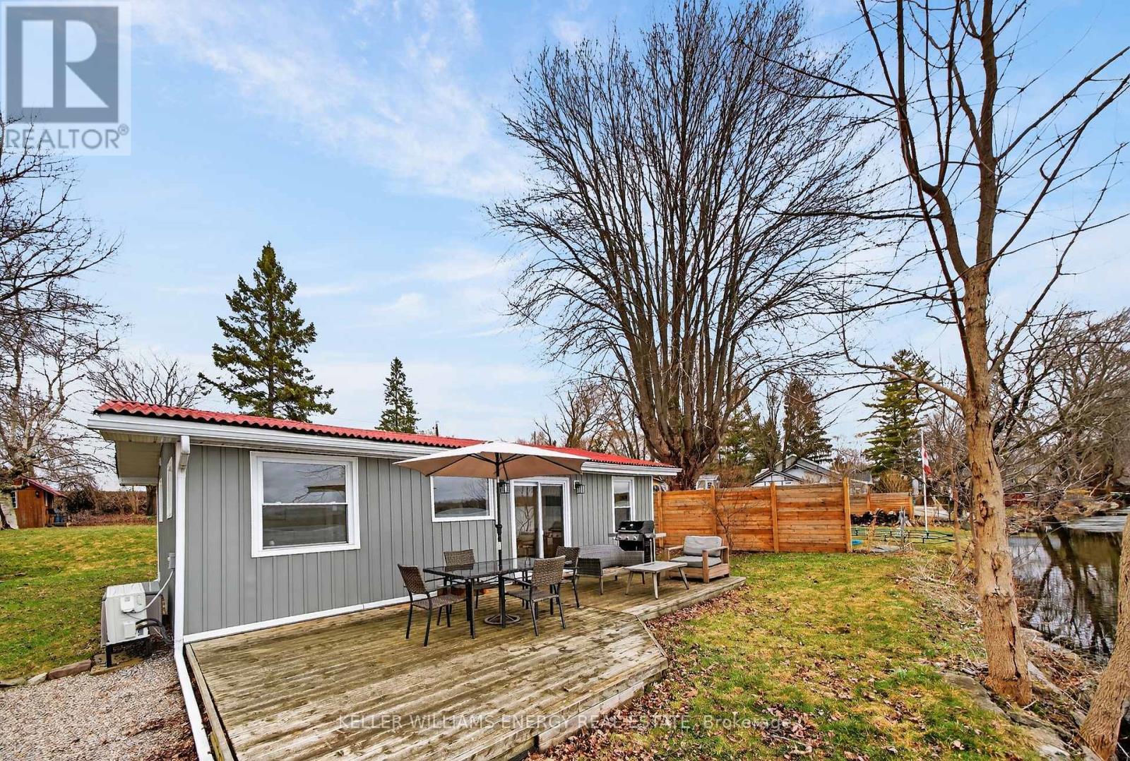 1071c Lakeside Drive, Prince Edward County, Ontario  K0K 1T0 - Photo 14 - X12956334