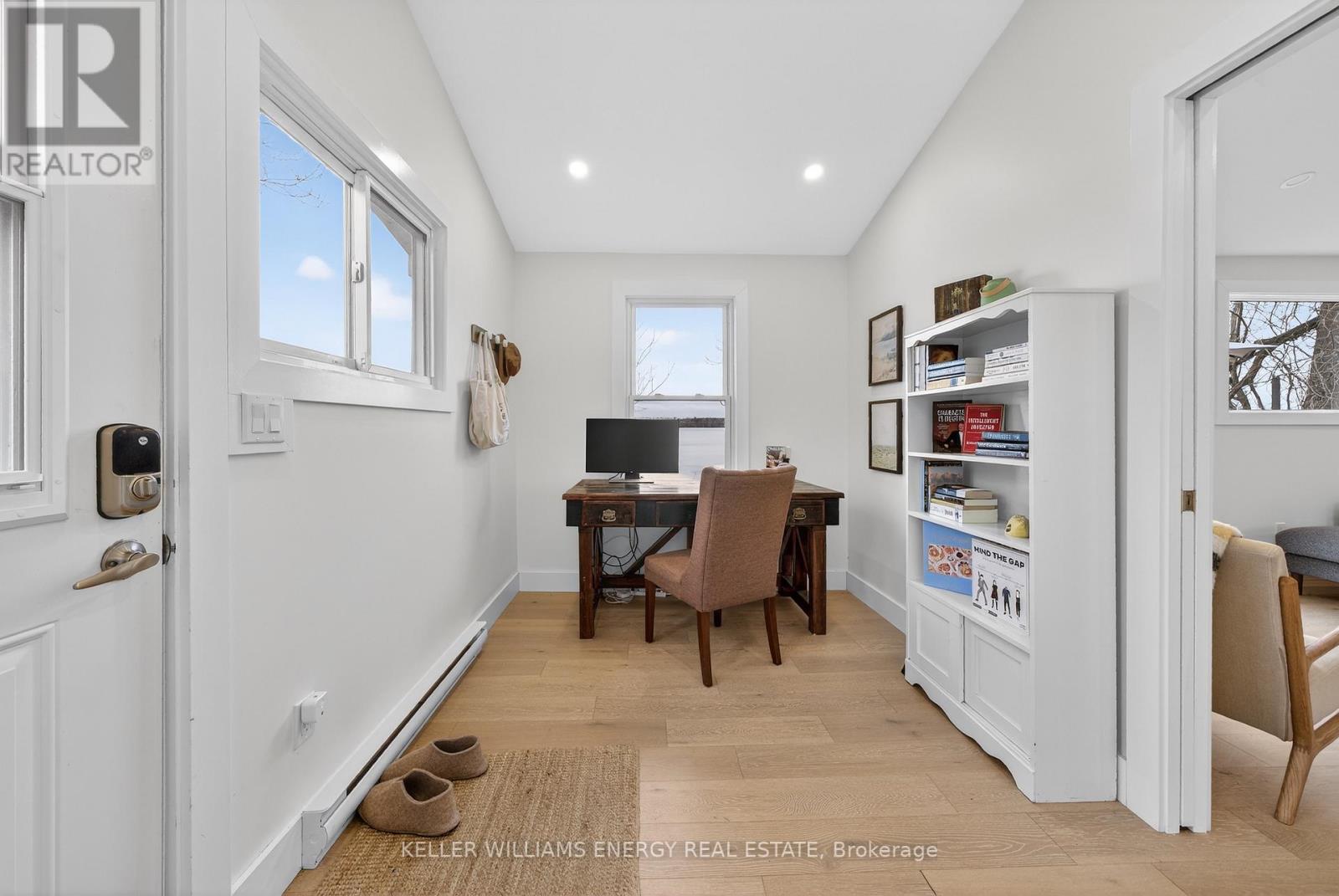 1071c Lakeside Drive, Prince Edward County, Ontario  K0K 1T0 - Photo 20 - X12956334