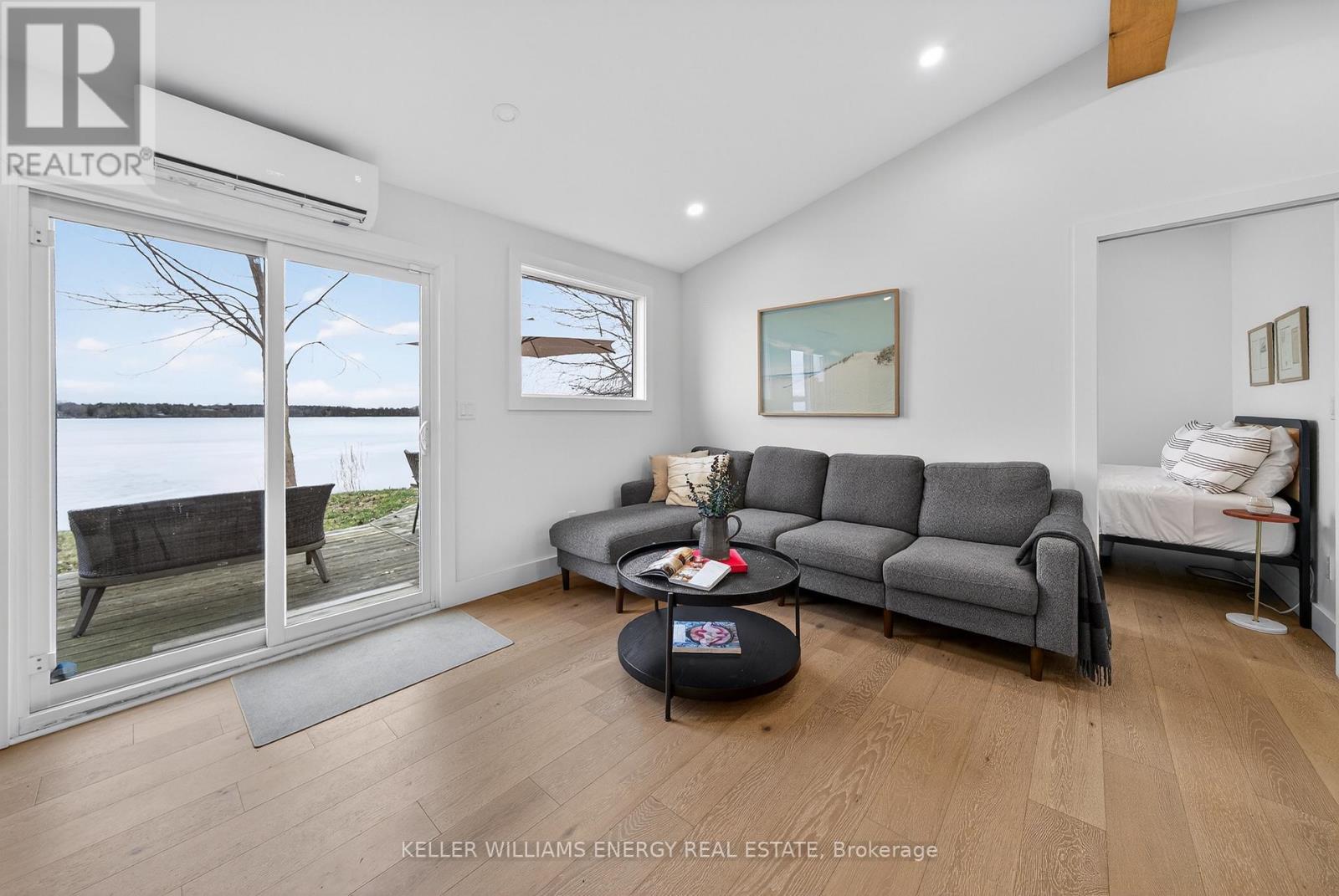 1071c Lakeside Drive, Prince Edward County, Ontario  K0K 1T0 - Photo 25 - X12956334