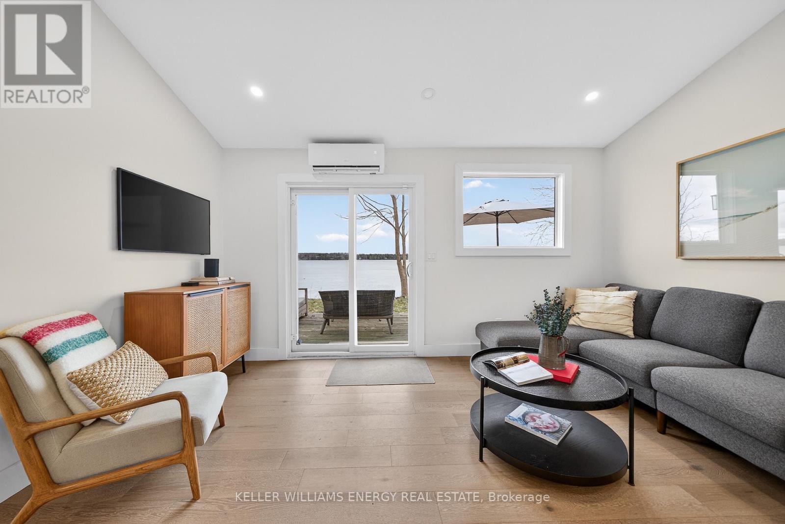 1071c Lakeside Drive, Prince Edward County, Ontario  K0K 1T0 - Photo 27 - X12956334