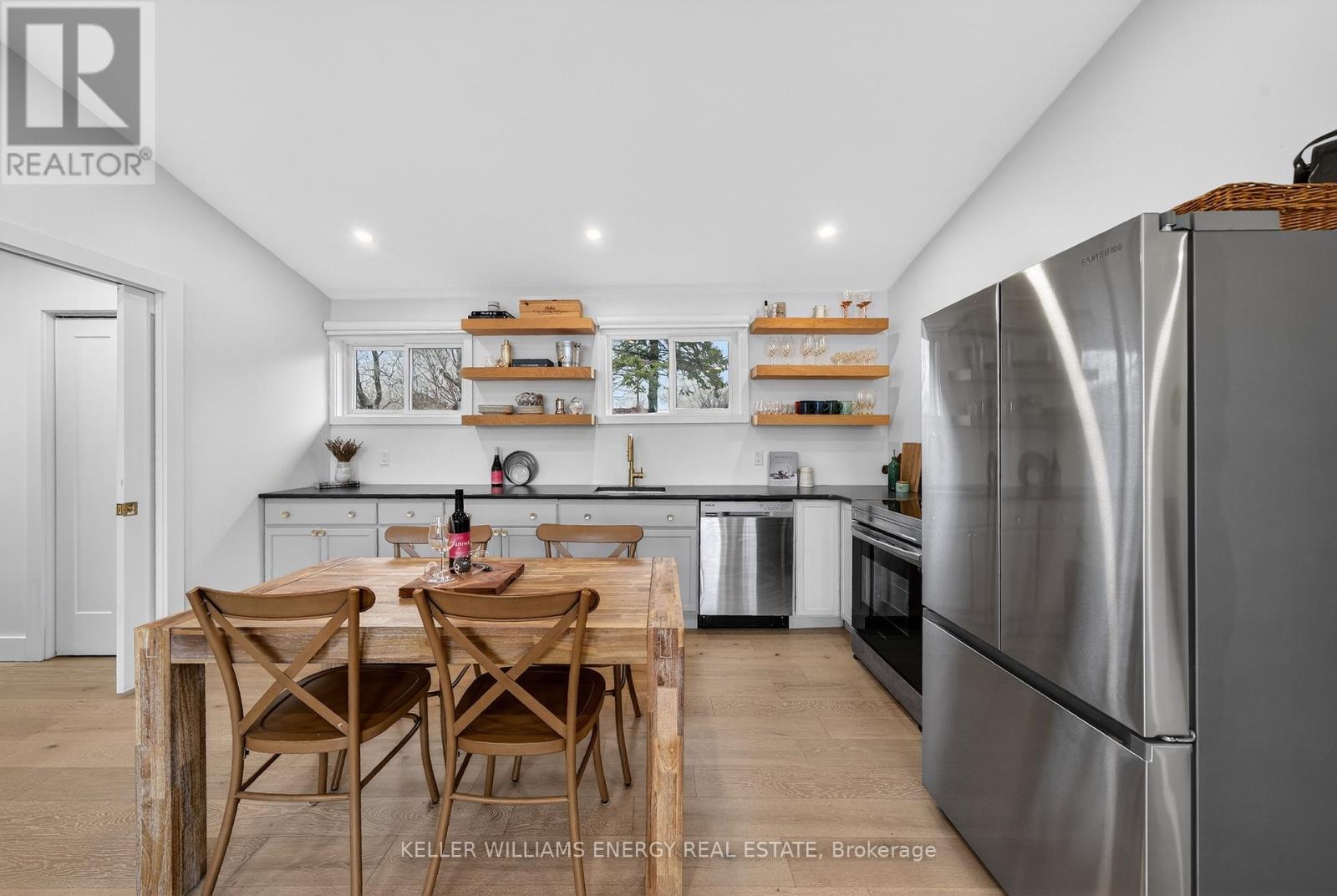 1071c Lakeside Drive, Prince Edward County, Ontario  K0K 1T0 - Photo 31 - X12956334