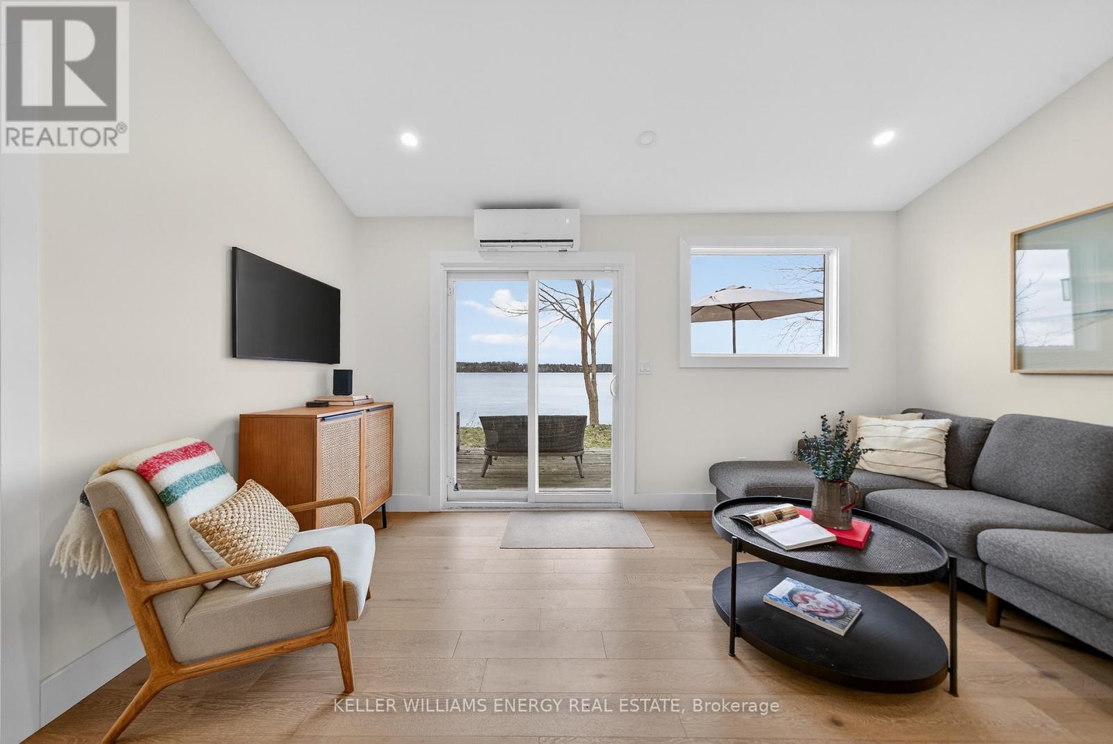 1071c Lakeside Drive, Prince Edward County, Ontario  K0K 1T0 - Photo 33 - X12956334