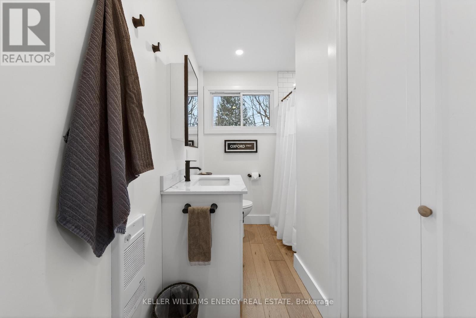 1071c Lakeside Drive, Prince Edward County, Ontario  K0K 1T0 - Photo 34 - X12956334