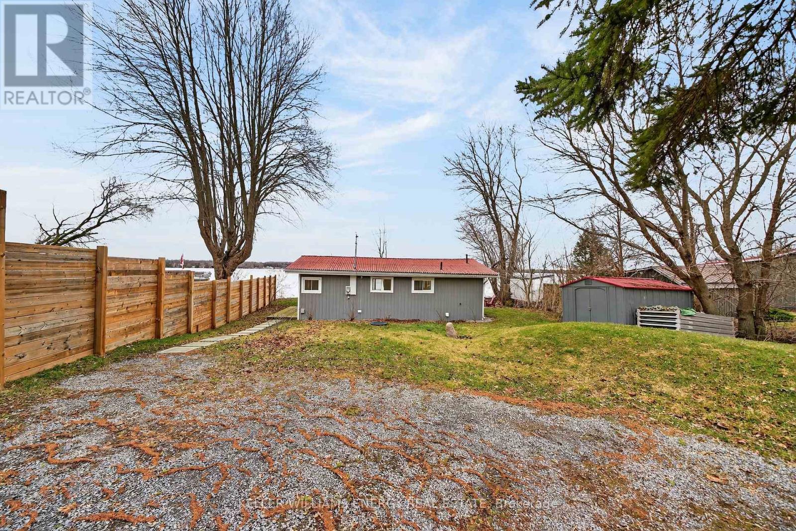 1071c Lakeside Drive, Prince Edward County, Ontario  K0K 1T0 - Photo 37 - X12956334