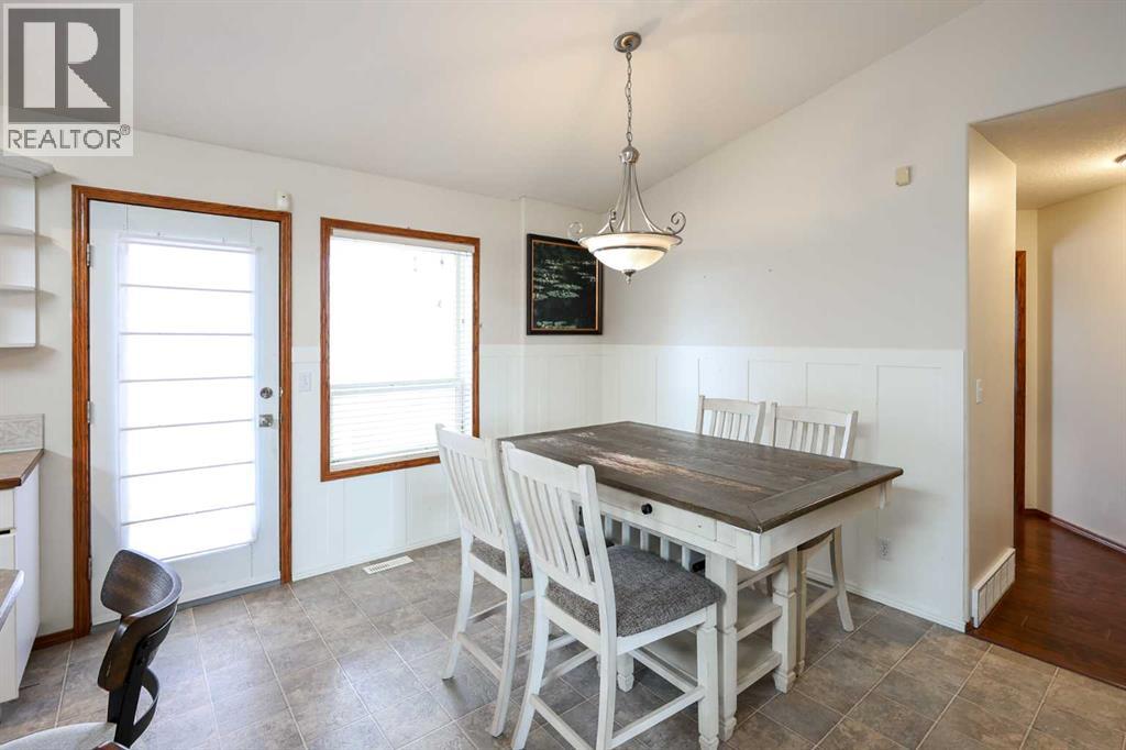 27 Falcon Crescent, Sylvan Lake, Alberta  T4S 1Z2 - Photo 16 - A2286694