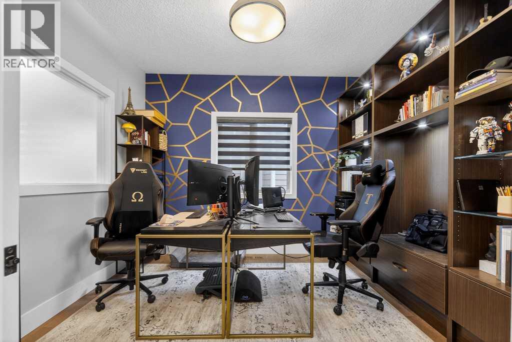 105 Westpoint Way SW, Calgary, Alberta  T3H 2A5 - Photo 15 - A2295884