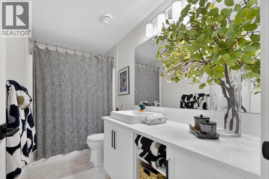 105 Westpoint Way SW, Calgary, Alberta  T3H 2A5 - Photo 42 - A2295884