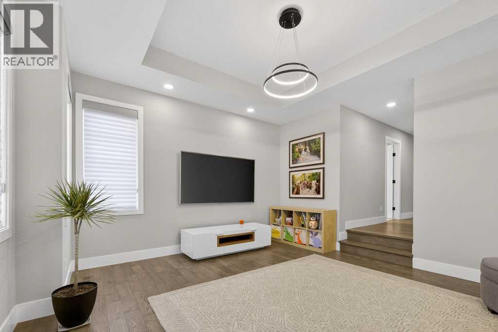 105 Westpoint Way SW, Calgary, Alberta  T3H 2A5 - Photo 36 - A2295884