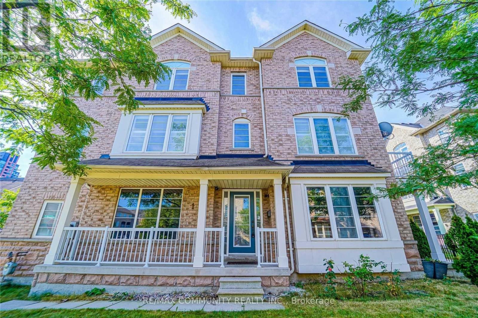 1 BURNSBOROUGH STREET, Ajax, Ontario