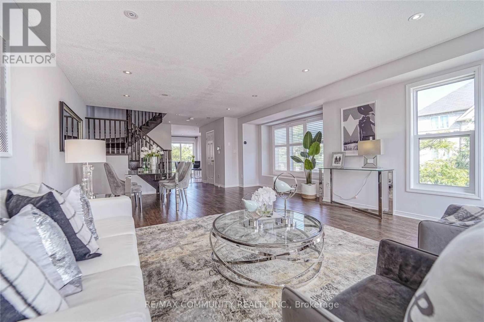 1 Burnsborough Street, Ajax, Ontario  L1S 0A7 - Photo 8 - E12956342