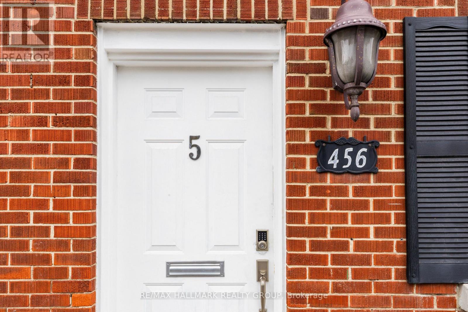 5 - 456 Bronson Avenue, Ottawa, Ontario  K1R 6J6 - Photo 3 - X12956326