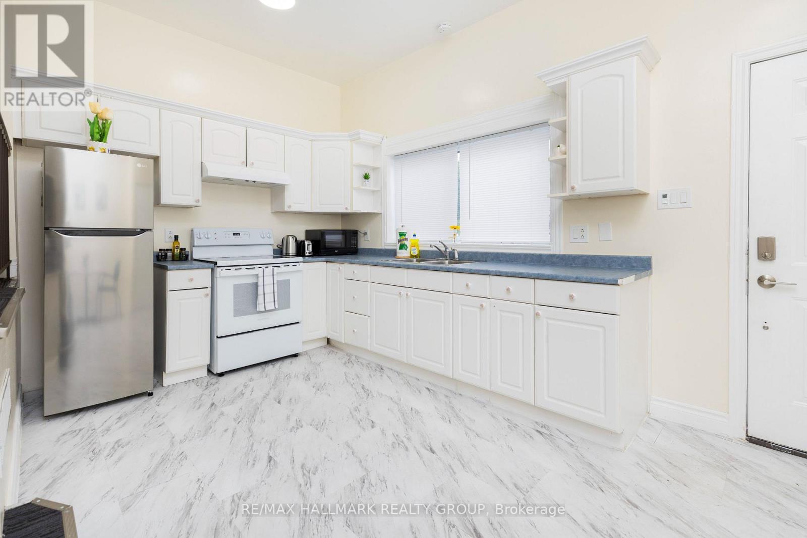 5 - 456 Bronson Avenue, Ottawa, Ontario  K1R 6J6 - Photo 5 - X12956326