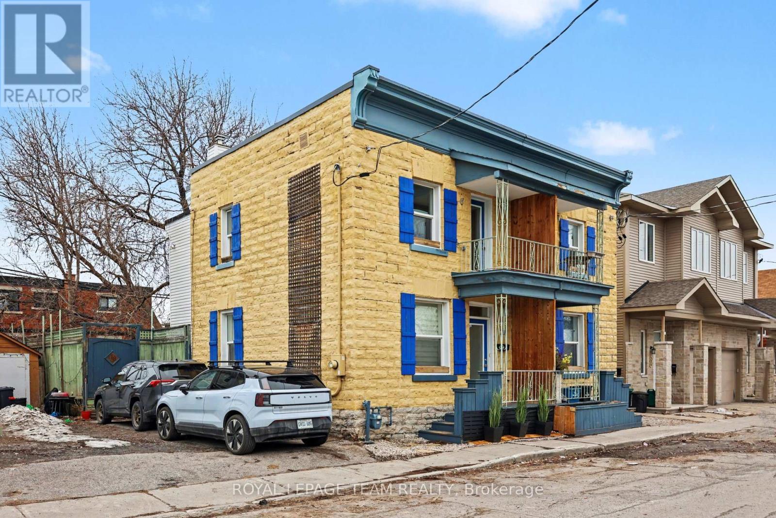 236 Emond Street, Ottawa, Ontario  K1L 7R8 - Photo 2 - X12956338