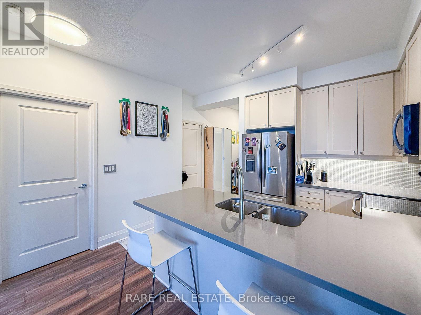 804 - 1185 The Queensway, Toronto, Ontario  M8Z 0C6 - Photo 5 - W12956324