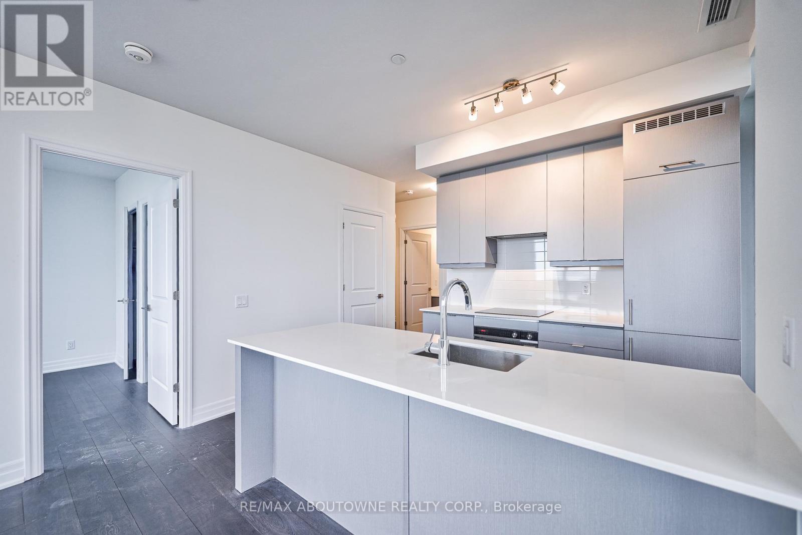 2604 - 36 Elm Drive W, Mississauga, Ontario  L5B 1L9 - Photo 22 - W12956328