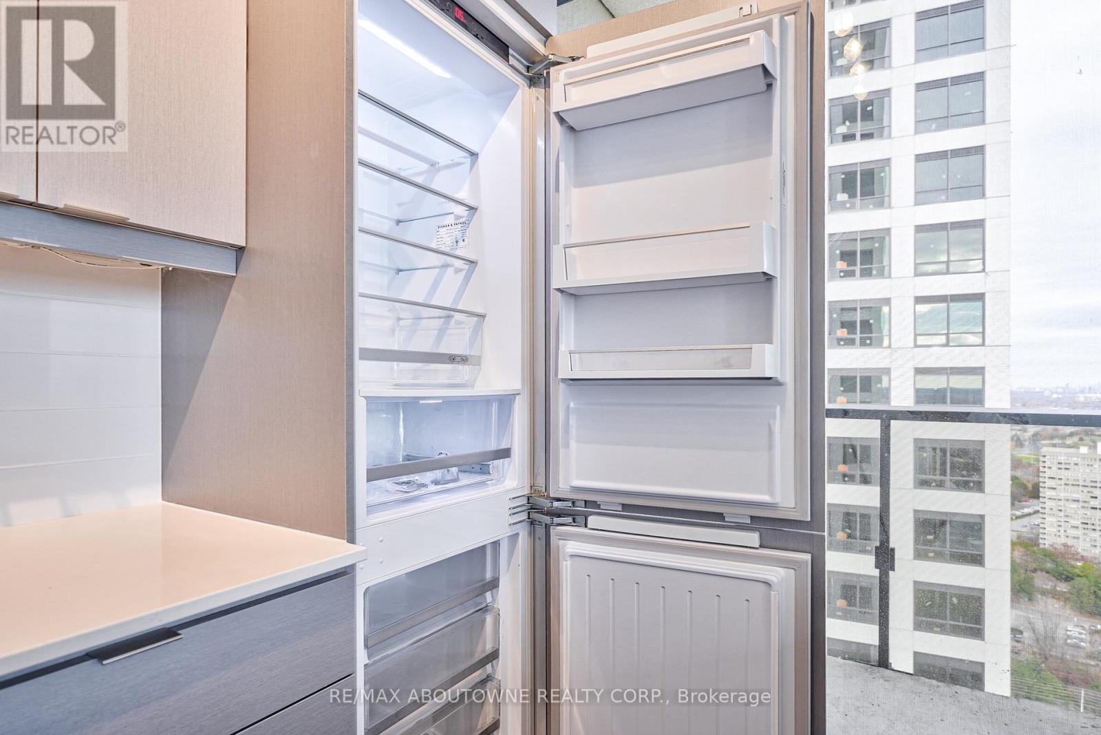 2604 - 36 Elm Drive W, Mississauga, Ontario  L5B 1L9 - Photo 25 - W12956328