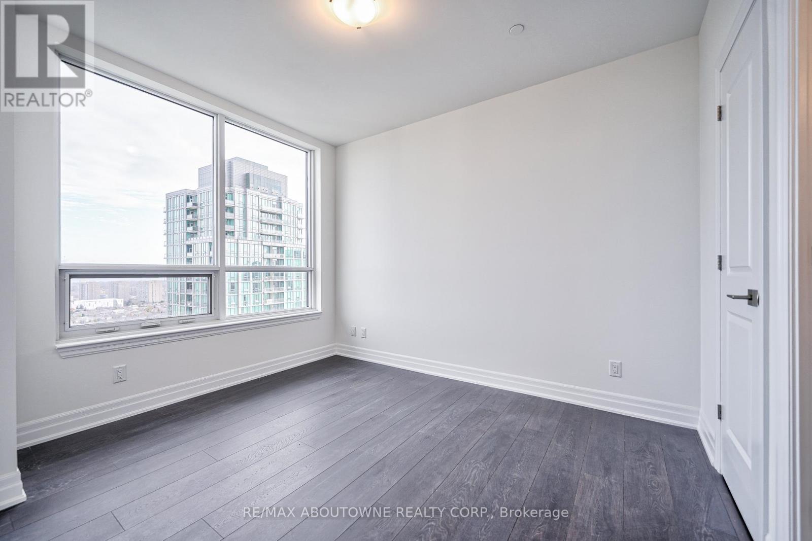 2604 - 36 Elm Drive W, Mississauga, Ontario  L5B 1L9 - Photo 31 - W12956328