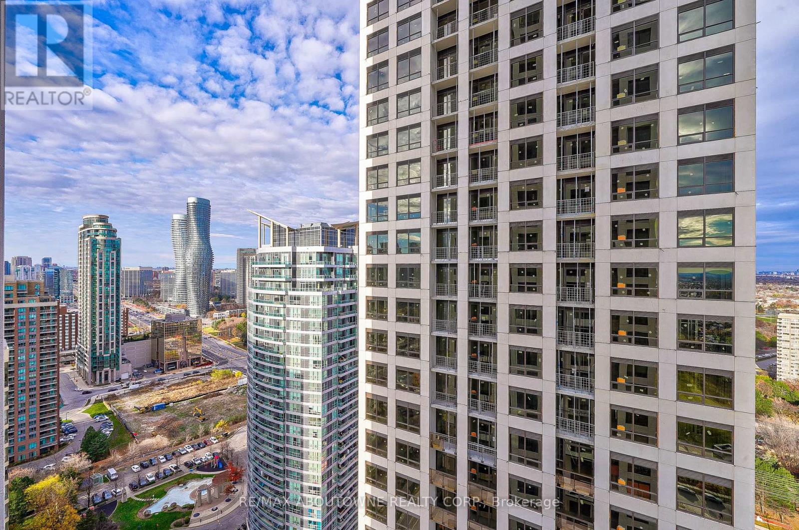 2604 - 36 Elm Drive W, Mississauga, Ontario  L5B 1L9 - Photo 41 - W12956328