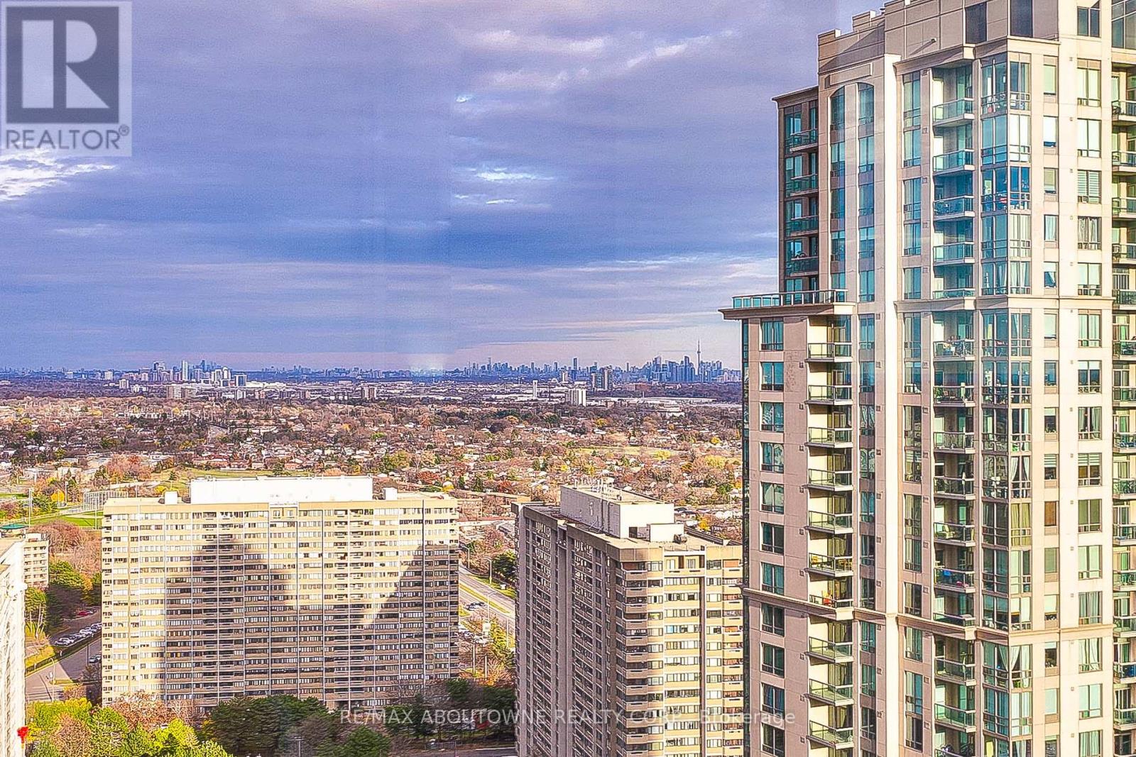 2604 - 36 Elm Drive W, Mississauga, Ontario  L5B 1L9 - Photo 43 - W12956328