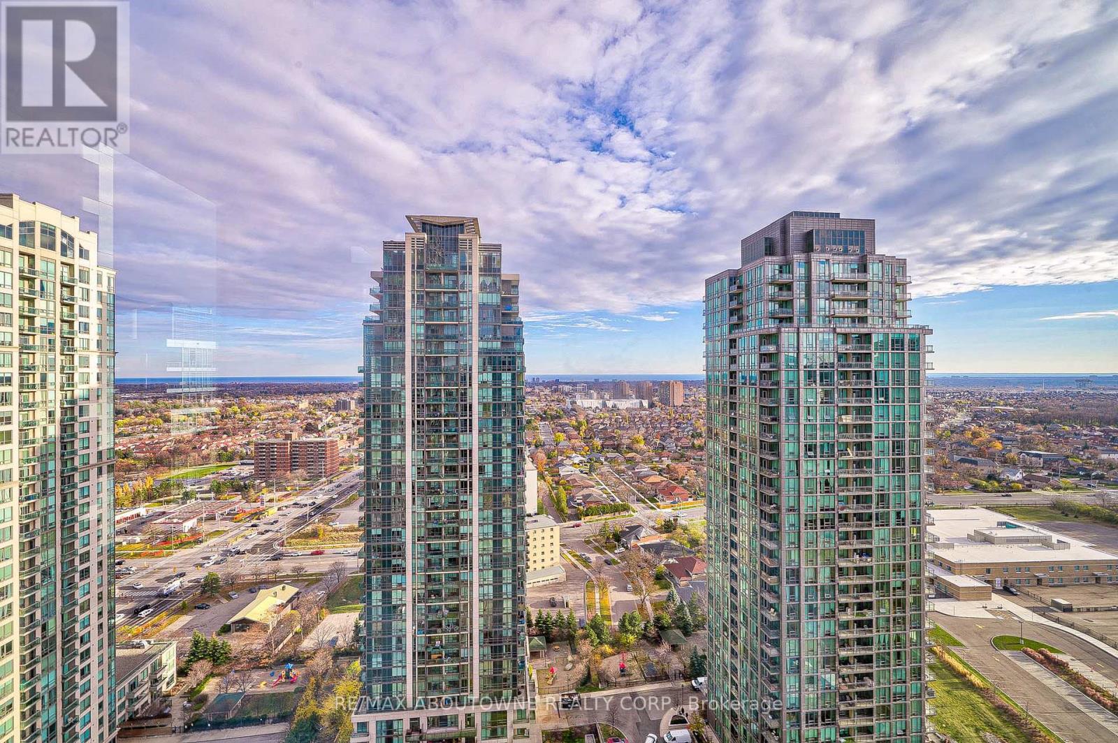 2604 - 36 Elm Drive W, Mississauga, Ontario  L5B 1L9 - Photo 44 - W12956328