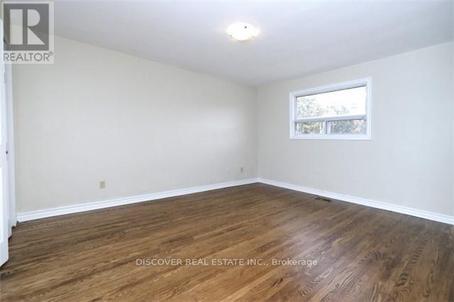 Main Floor Only - 525 Cullen Avenue, Mississauga, Ontario  L5B 2M8 - Photo 12 - W12956336