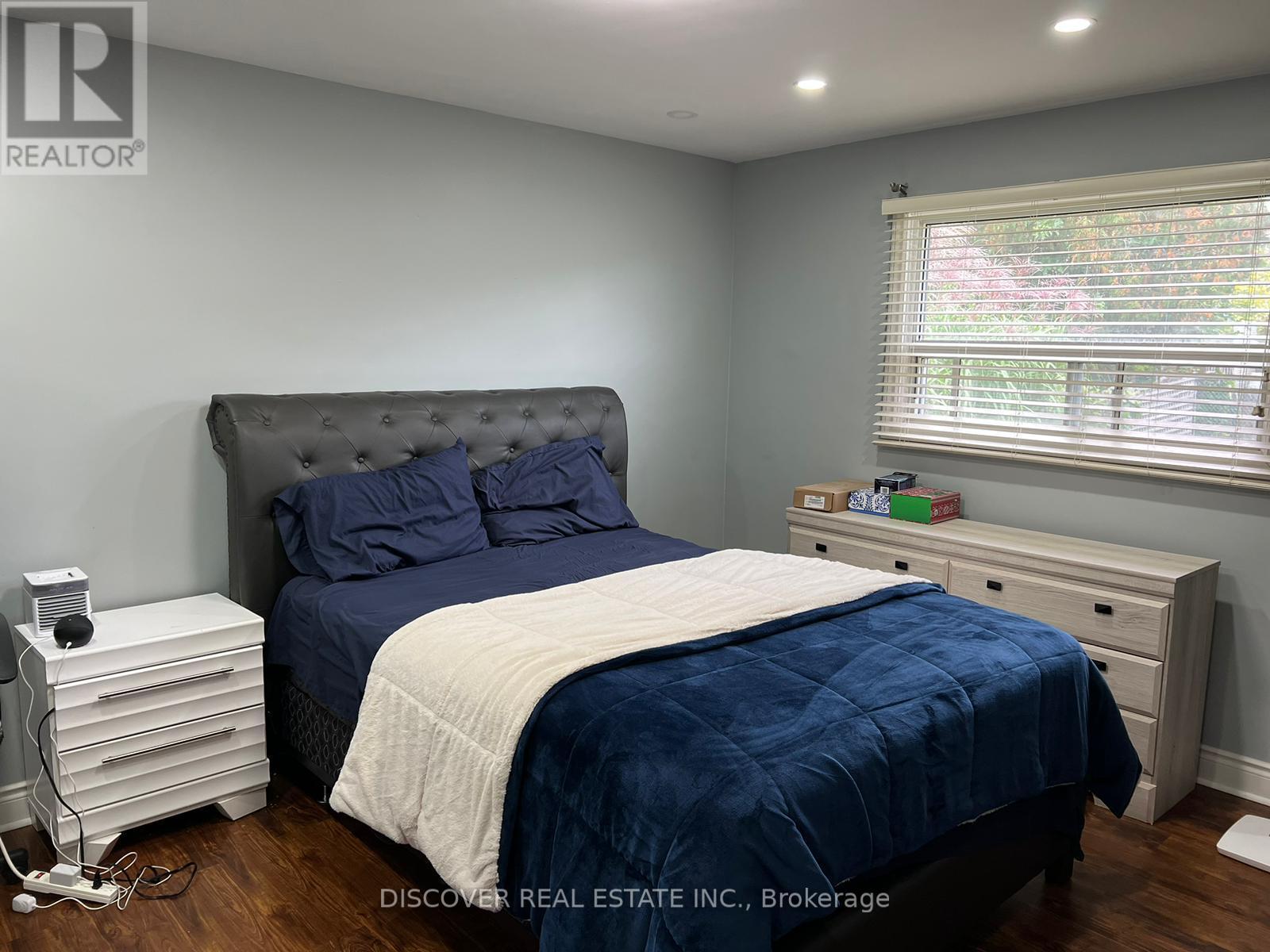 Main Floor Only - 525 Cullen Avenue, Mississauga, Ontario  L5B 2M8 - Photo 23 - W12956336