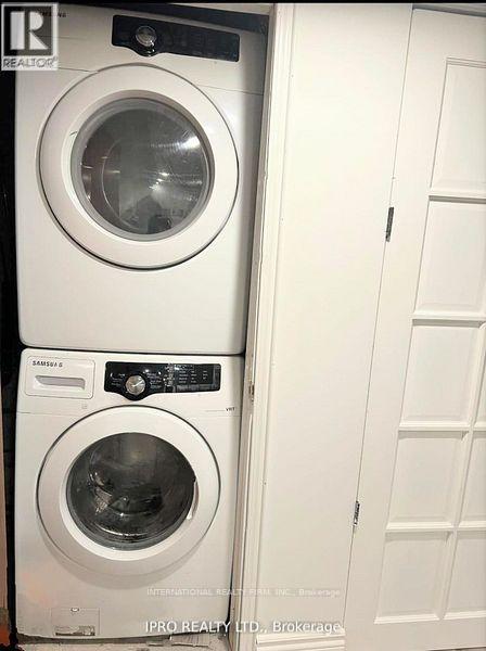 52 Vodden Court, Brampton, Ontario  L6V 2V7 - Photo 31 - W12956340