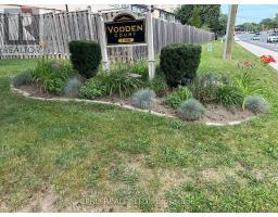 52 VODDEN COURT, Brampton, Ontario