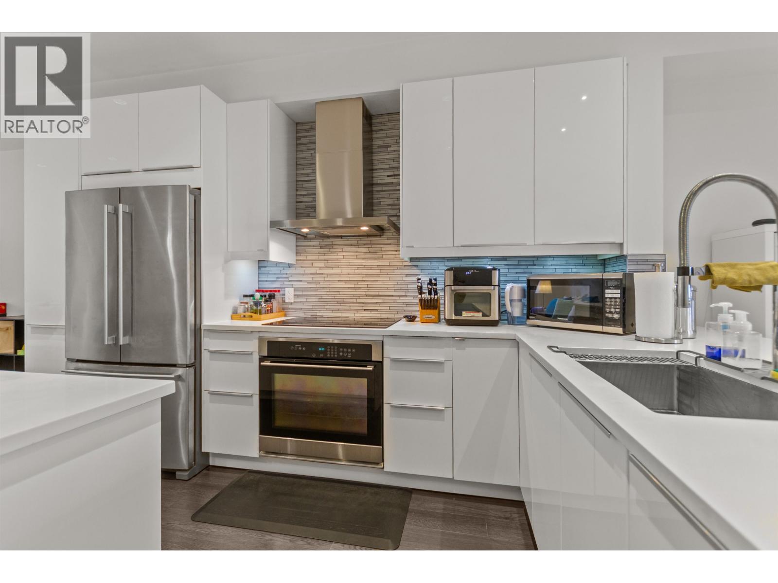 59 935 Ewen Avenue, New Westminster, British Columbia  V3M 0A1 - Photo 5 - R3106244