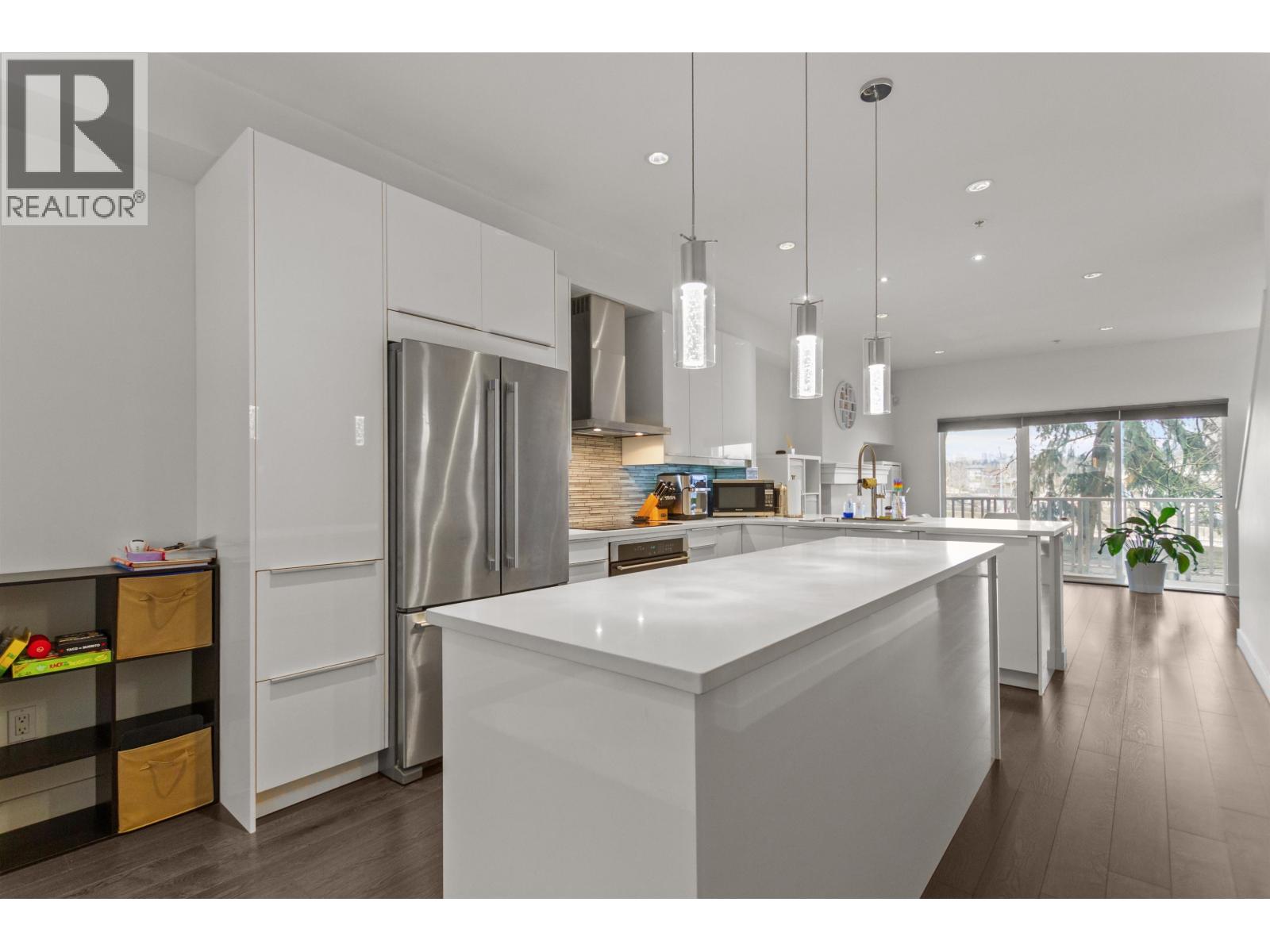 59 935 Ewen Avenue, New Westminster, British Columbia  V3M 0A1 - Photo 4 - R3106244