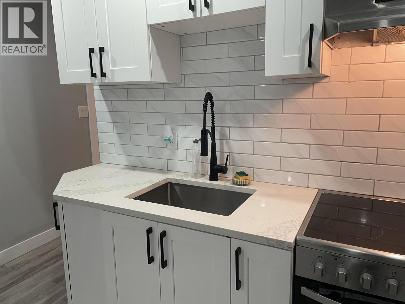 4287 Napier Street, Burnaby, British Columbia  V6X 3V7 - Photo 3 - R3099785