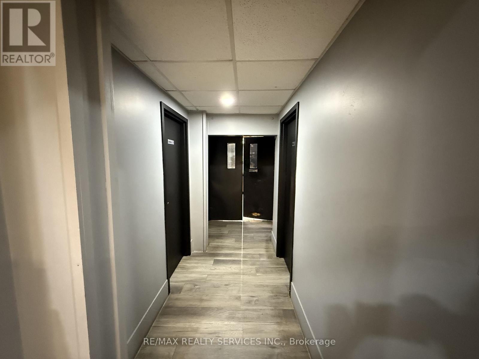 411 Dundas Street, Woodstock, Ontario  N4S 1B8 - Photo 11 - X12956354