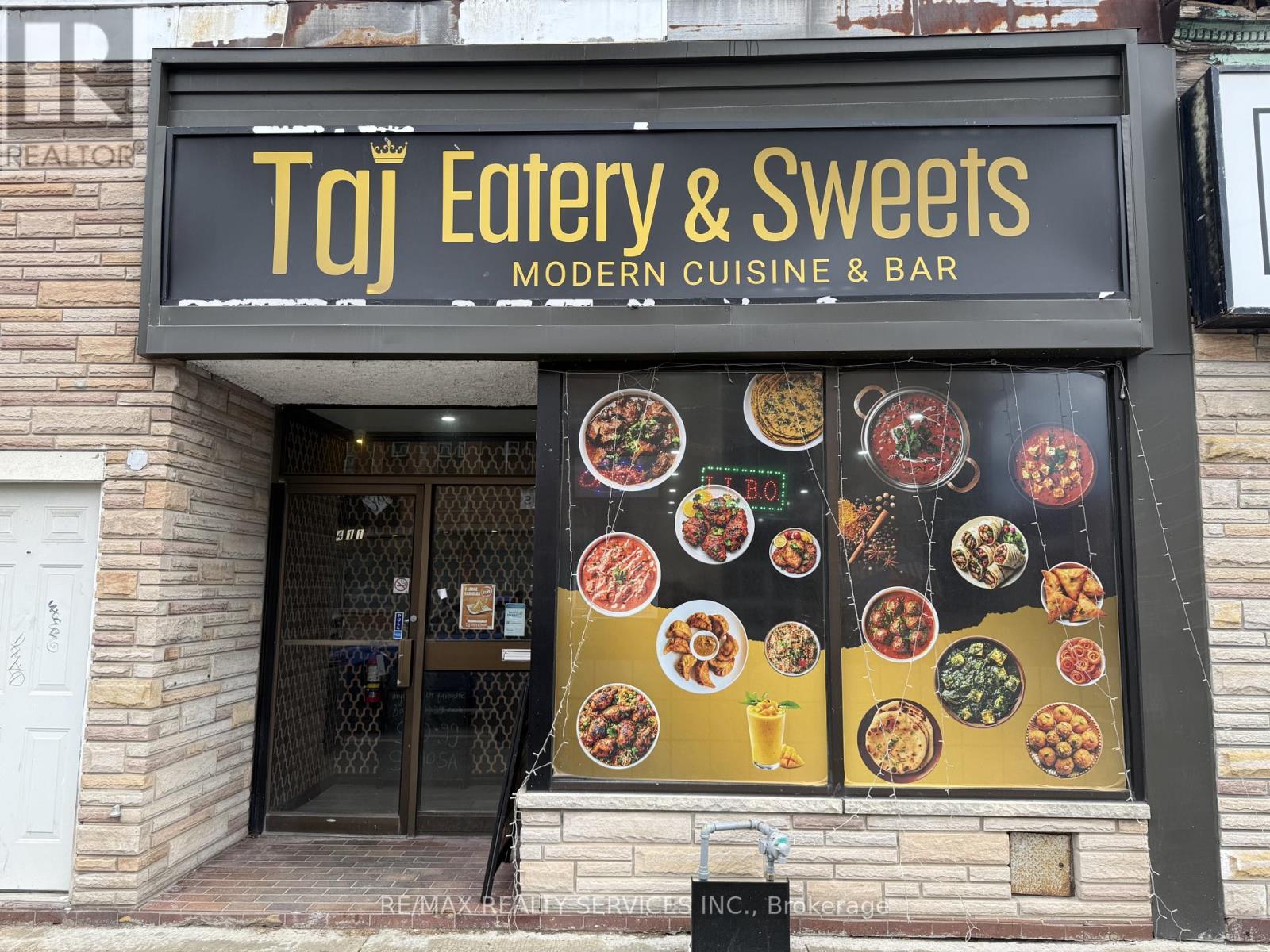 411 Dundas Street, Woodstock, Ontario  N4S 1B8 - Photo 2 - X12956354