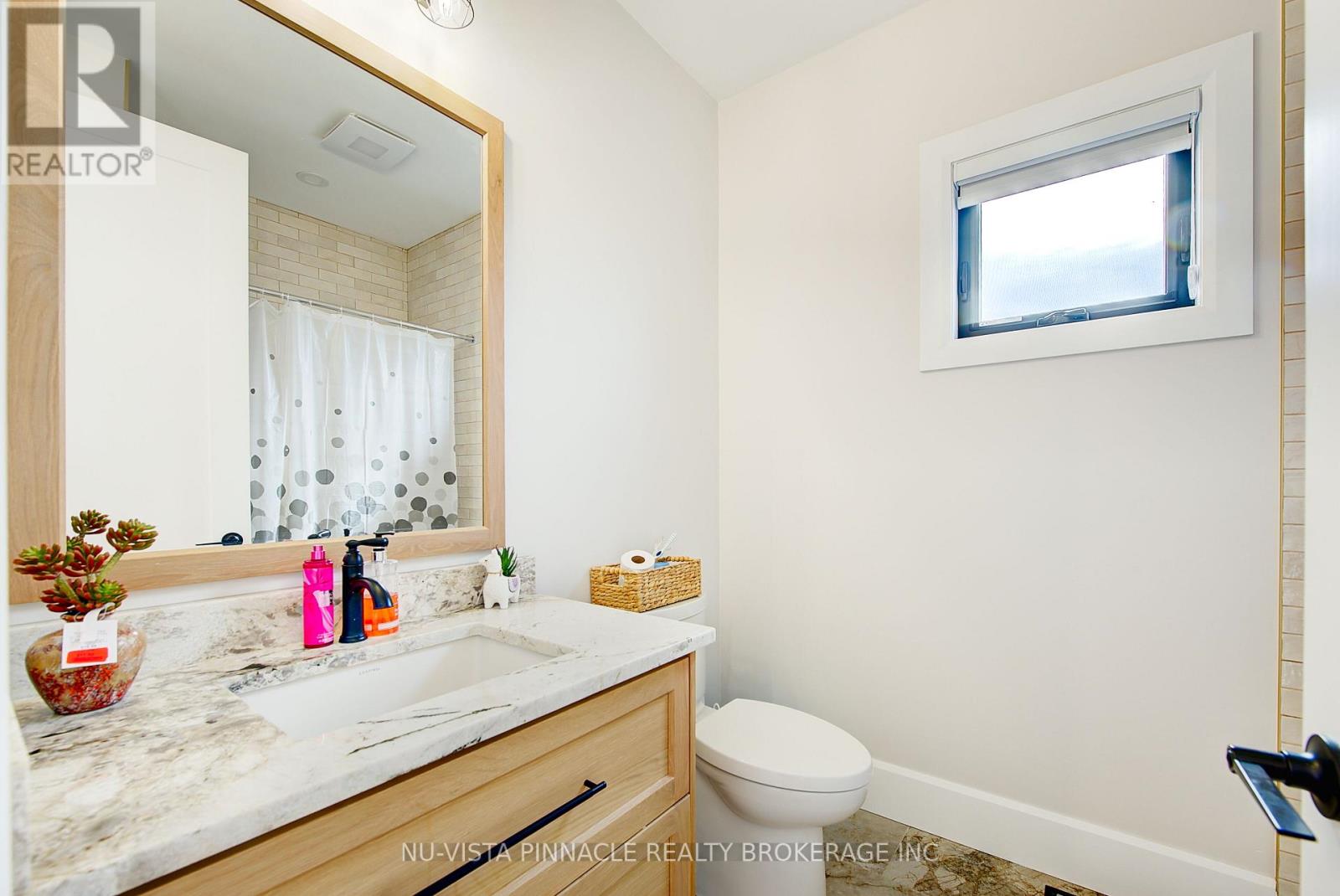 564 Creekview Chase, London North, Ontario  N6G 3X8 - Photo 35 - X12955388