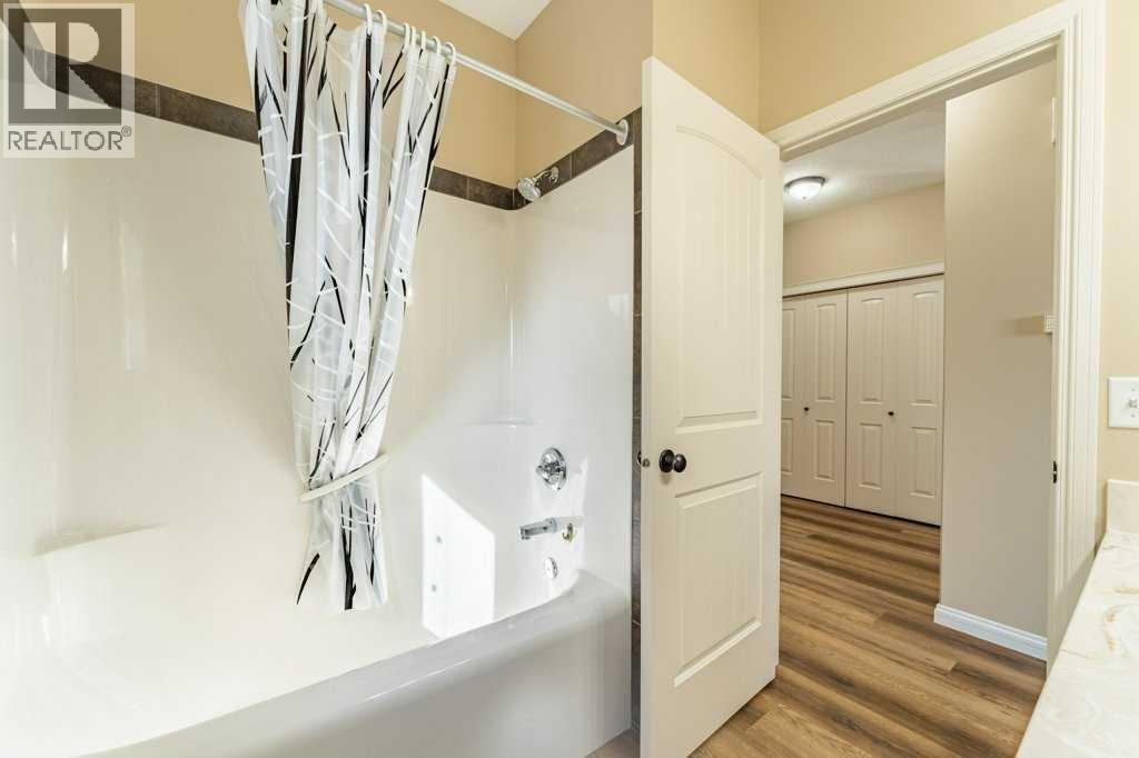 1008 Highland Green Drive NW, High River, Alberta  T1V 1V8 - Photo 22 - A2285885