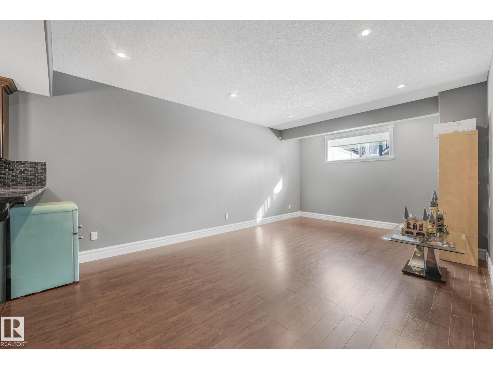 1360 Cunningham Dr Sw, Edmonton, Alberta  T6W 2R6 - Photo 40 - E4480070