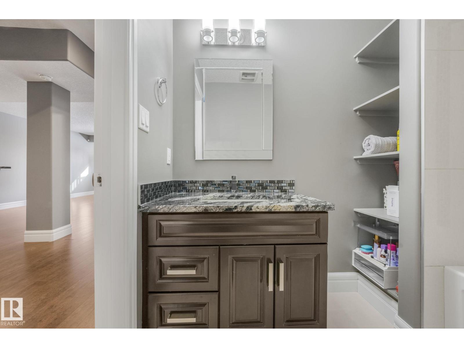 1360 Cunningham Dr Sw, Edmonton, Alberta  T6W 2R6 - Photo 47 - E4480070